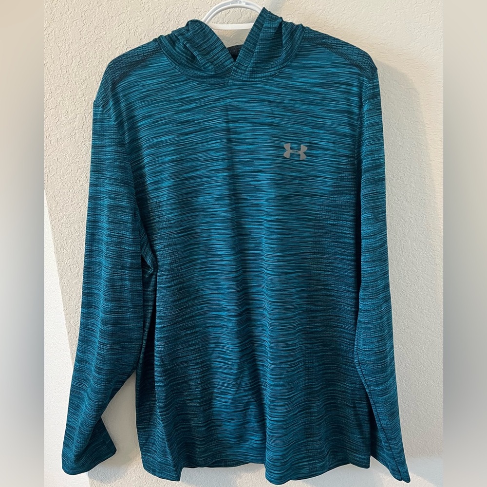 Men’s Under Armour long sleeve hoodie